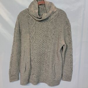 L.L. Bean Signatire Cable Knit Sweater 100% Cotton